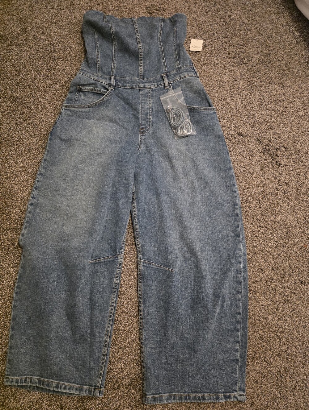 We The Free Free People Je Suis Pret Denim Strapless Barrel Leg Jumpsuit NWT M - Picture 5 of 16